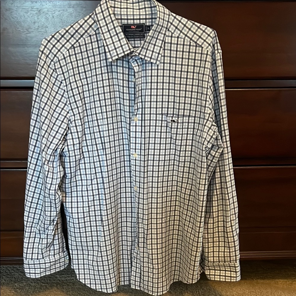 Vineyard Vines Classic fit Tucker shirt